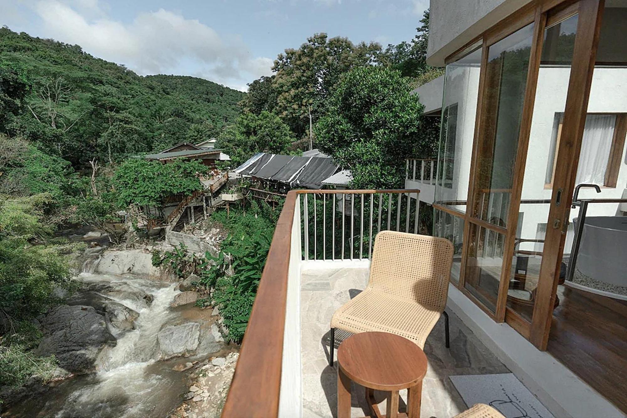 Taryn Tara Cafe And Stay Chiang Mai Zewnętrze zdjęcie