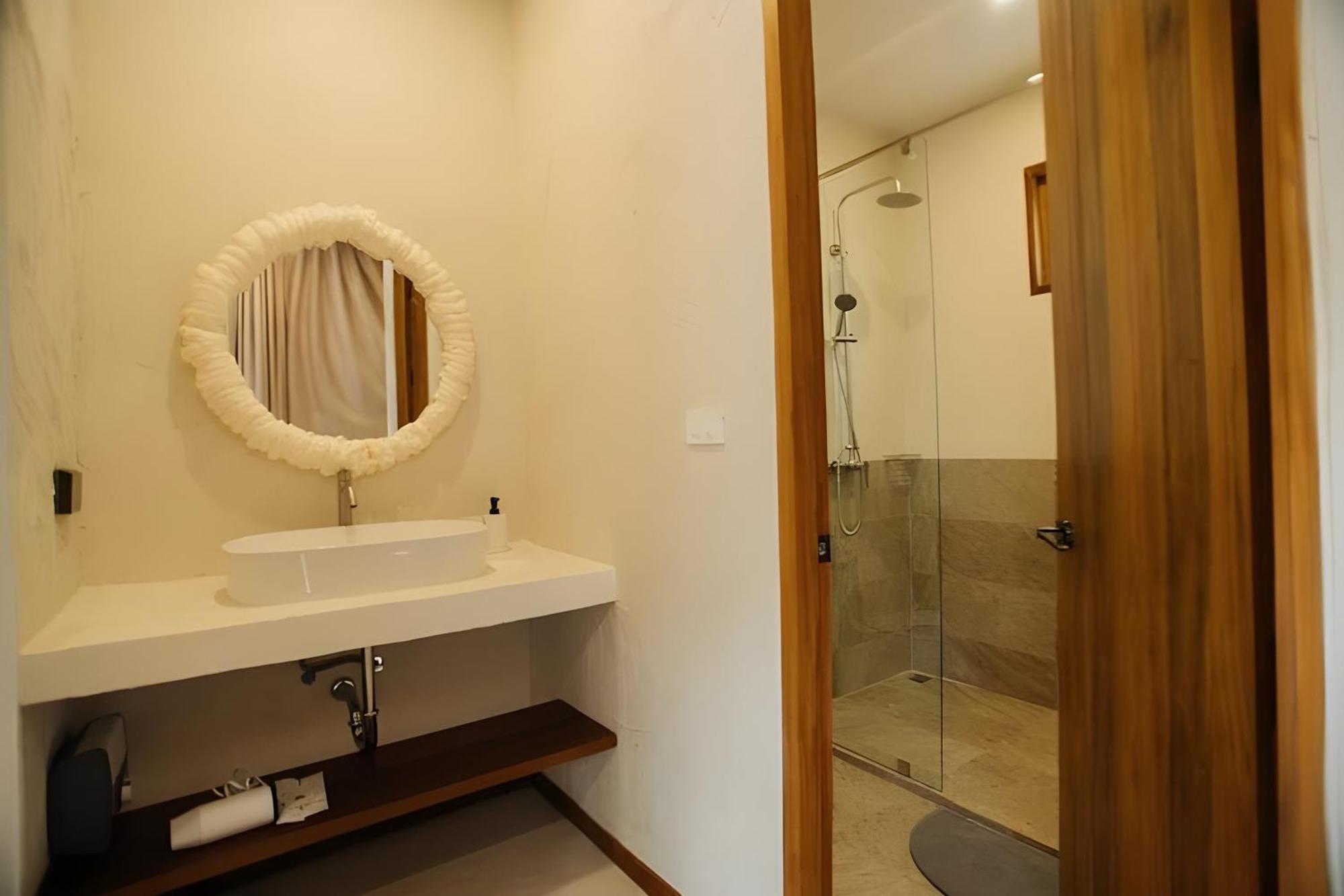 Taryn Tara Cafe And Stay Chiang Mai Zewnętrze zdjęcie