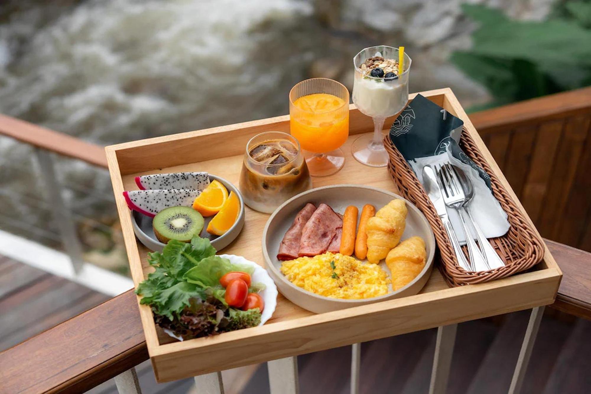 Taryn Tara Cafe And Stay Chiang Mai Zewnętrze zdjęcie
